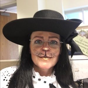 Meet your Posher, Irena